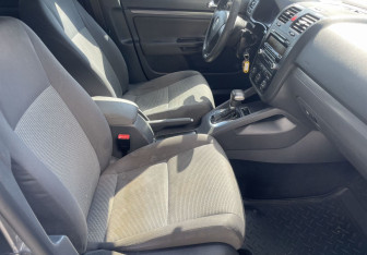 Подержанный автомобиль Volkswagen Jetta Sedan 2008 года (9 фото)