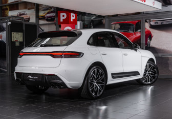 Новый Porsche Macan 2026 (8 фото)