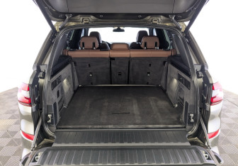 Подержанный автомобиль BMW X5 2021 года (10 фото)
