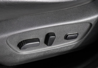 Подержанный автомобиль Nissan X-Trail 2017 года (11 фото)