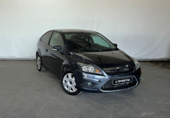 Подержанный автомобиль Ford Focus Hatchback 2008 года (3 фото)