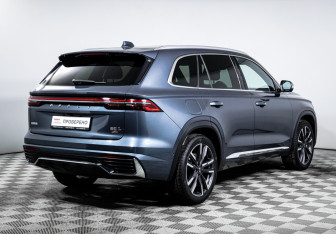 Подержанный автомобиль Geely Monjaro 2023 года (5 фото)