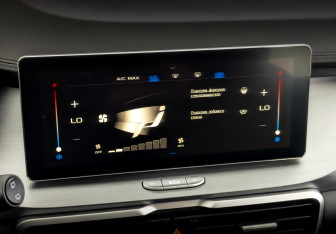 Подержанный автомобиль Geely Coolray 2023 года (26 фото)