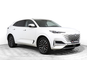 Подержанный автомобиль Changan UNI-K 2023 года (3 фото)