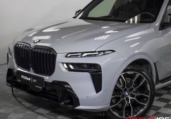 Подержанный автомобиль BMW X7 2024 года (33 фото)