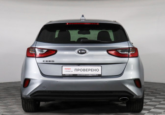 Подержанный автомобиль Kia Ceed Hatchback 2019 года (6 фото)