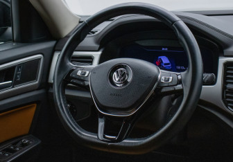 Подержанный автомобиль Volkswagen Teramont 2019 года (16 фото)