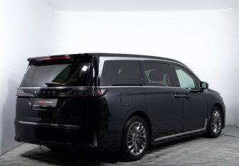 Подержанный автомобиль Voyah Dream 2023 года (4 фото)