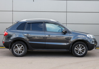 Подержанный автомобиль Renault Koleos 2013 года (4 фото)