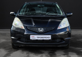 Подержанный автомобиль Honda Jazz 2009 года (2 фото)