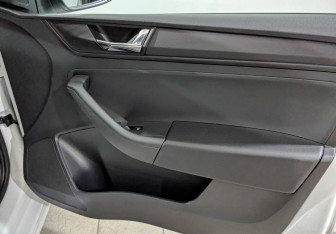 Подержанный автомобиль Skoda Rapid Liftback 2021 года (24 фото)