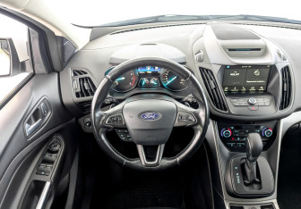 Подержанный автомобиль Ford Kuga 2018 года (21 фото)