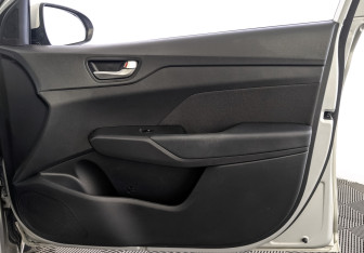 Подержанный автомобиль Hyundai Solaris Sedan 2018 года (25 фото)