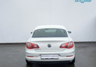 Подержанный автомобиль Volkswagen Passat CC 2011 года (6 фото)