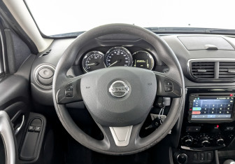 Подержанный автомобиль Nissan Terrano 2021 года (21 фото)