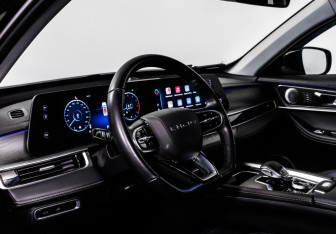 Подержанный автомобиль Chery Tiggo 8 Pro Max 2023 года (12 фото)