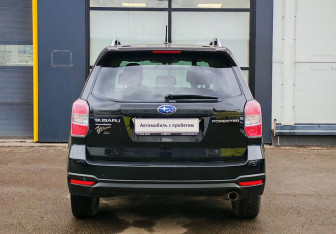 Подержанный автомобиль Subaru Forester Suv 2014 года (6 фото)