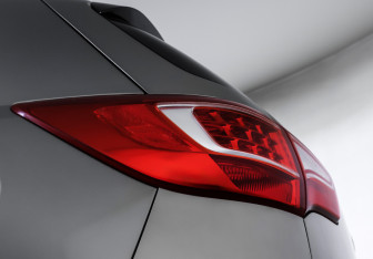 Подержанный автомобиль Kia Sportage 2011 года (19 фото)