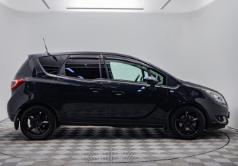Подержанный автомобиль Opel Meriva 2014 года (6 фото)