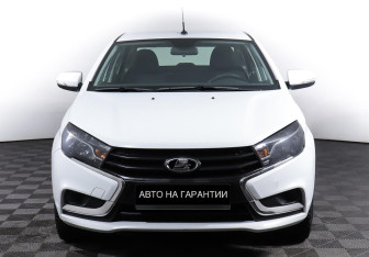 Подержанный автомобиль LADA (ВАЗ) Vesta Sedan 2021 года (2 фото)