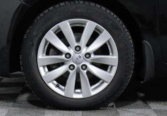 Подержанный автомобиль Kia Cerato Sedan 2014 года (5 фото)