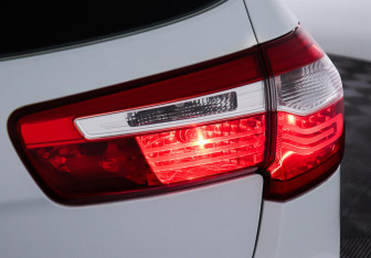 Подержанный автомобиль Kia Rio Hatchback 2012 года (8 фото)