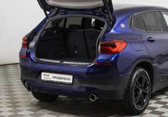 Подержанный автомобиль BMW X2 2018 года (19 фото)