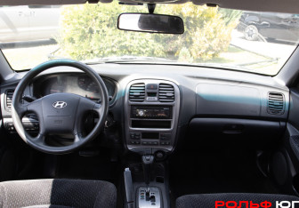 Подержанный автомобиль Hyundai Sonata 2008 года (11 фото)