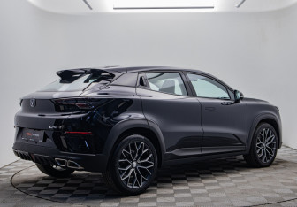 Подержанный автомобиль Changan UNI-T 2023 года (5 фото)