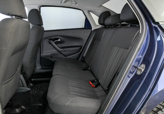 Подержанный автомобиль Volkswagen Polo Sedan 2017 года (12 фото)