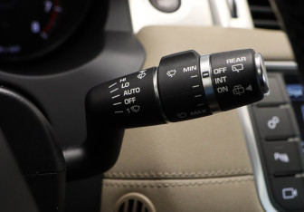 Подержанный автомобиль Land Rover Range Rover Evoque 2015 года (13 фото)