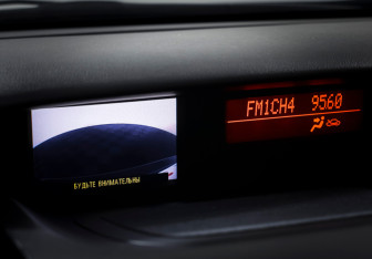 Подержанный автомобиль Mazda CX-7 2010 года (17 фото)