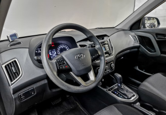 Подержанный автомобиль Hyundai Creta 2017 года (16 фото)