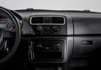 Подержанный автомобиль Skoda Fabia Hatchback 2008 года (10 фото)