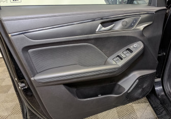 Подержанный автомобиль Haval Jolion 2023 года (18 фото)