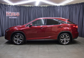 Подержанный автомобиль Lexus RX 2018 года (8 фото)