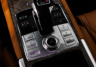 Подержанный автомобиль Tank 500 2023 года (23 фото)