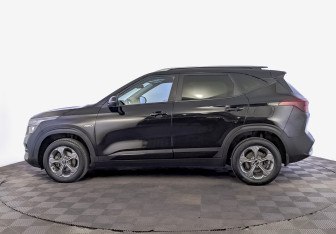 Подержанный автомобиль Kia Seltos 2021 года (8 фото)
