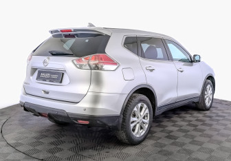 Подержанный автомобиль Nissan X-Trail 2018 года (5 фото)