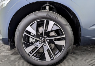 Новый Volvo XC60 2025 (7 фото)