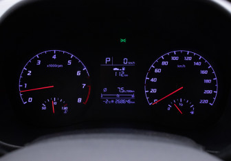 Подержанный автомобиль Hyundai Solaris Sedan 2021 года (12 фото)