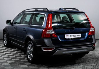 Подержанный автомобиль Volvo XC70 2008 года (7 фото)