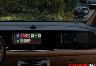 Подержанный автомобиль Voyah Dream 2023 года (17 фото)