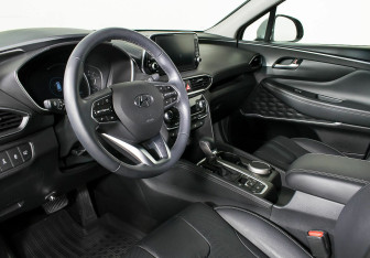 Подержанный автомобиль Hyundai Santa Fe 2019 года (10 фото)