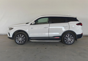 Подержанный автомобиль Geely Atlas Pro 2022 года (4 фото)