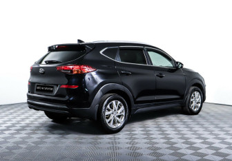 Подержанный автомобиль Hyundai Tucson 2019 года (3 фото)