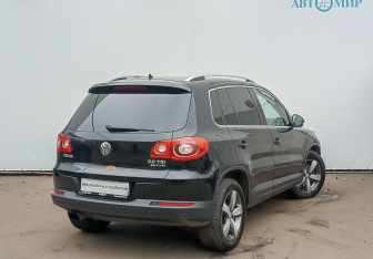 Подержанный автомобиль Volkswagen Tiguan 2011 года (5 фото)