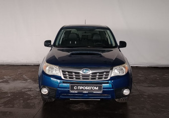 Подержанный автомобиль Subaru Forester Suv 2012 года (2 фото)