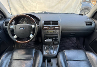 Подержанный автомобиль Ford Mondeo Sedan 2005 года (9 фото)