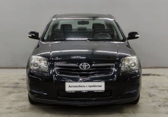 Подержанный автомобиль Toyota Avensis Sedan 2007 года (2 фото)